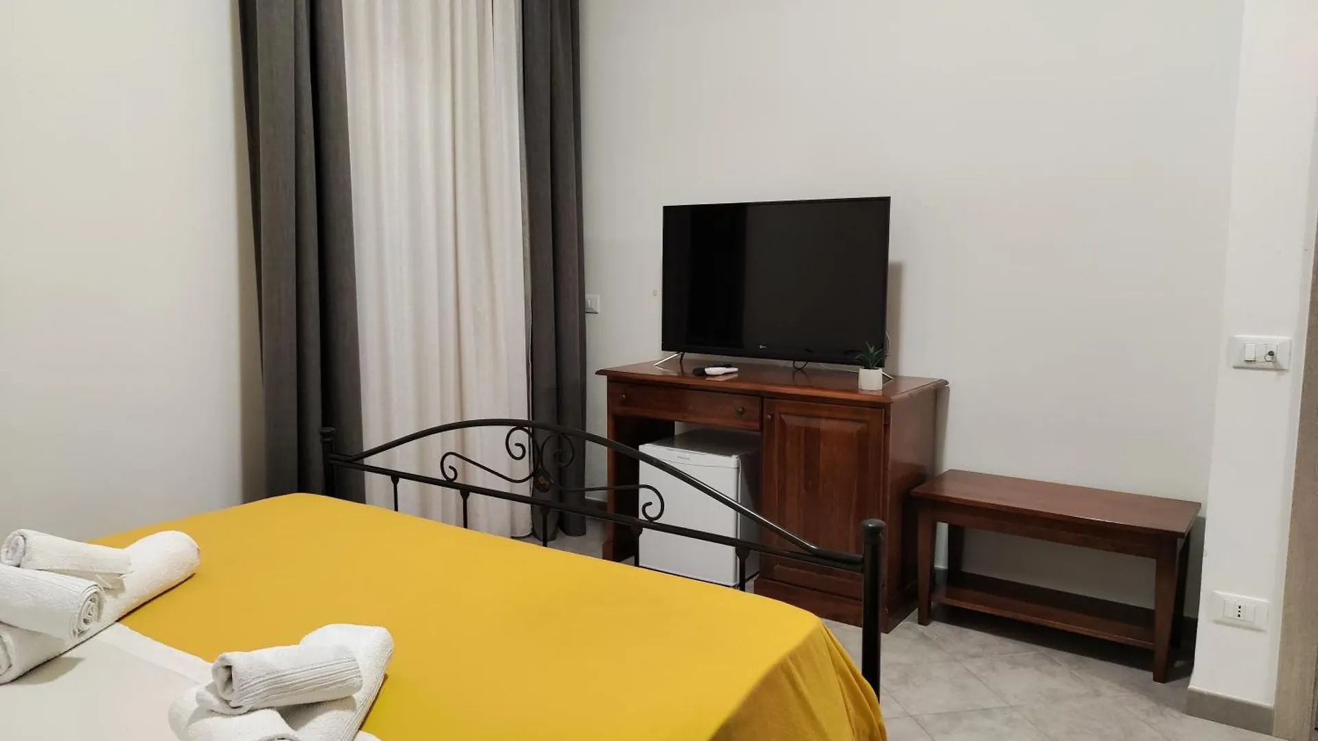 B&B Sanacore Гуаррато Италия